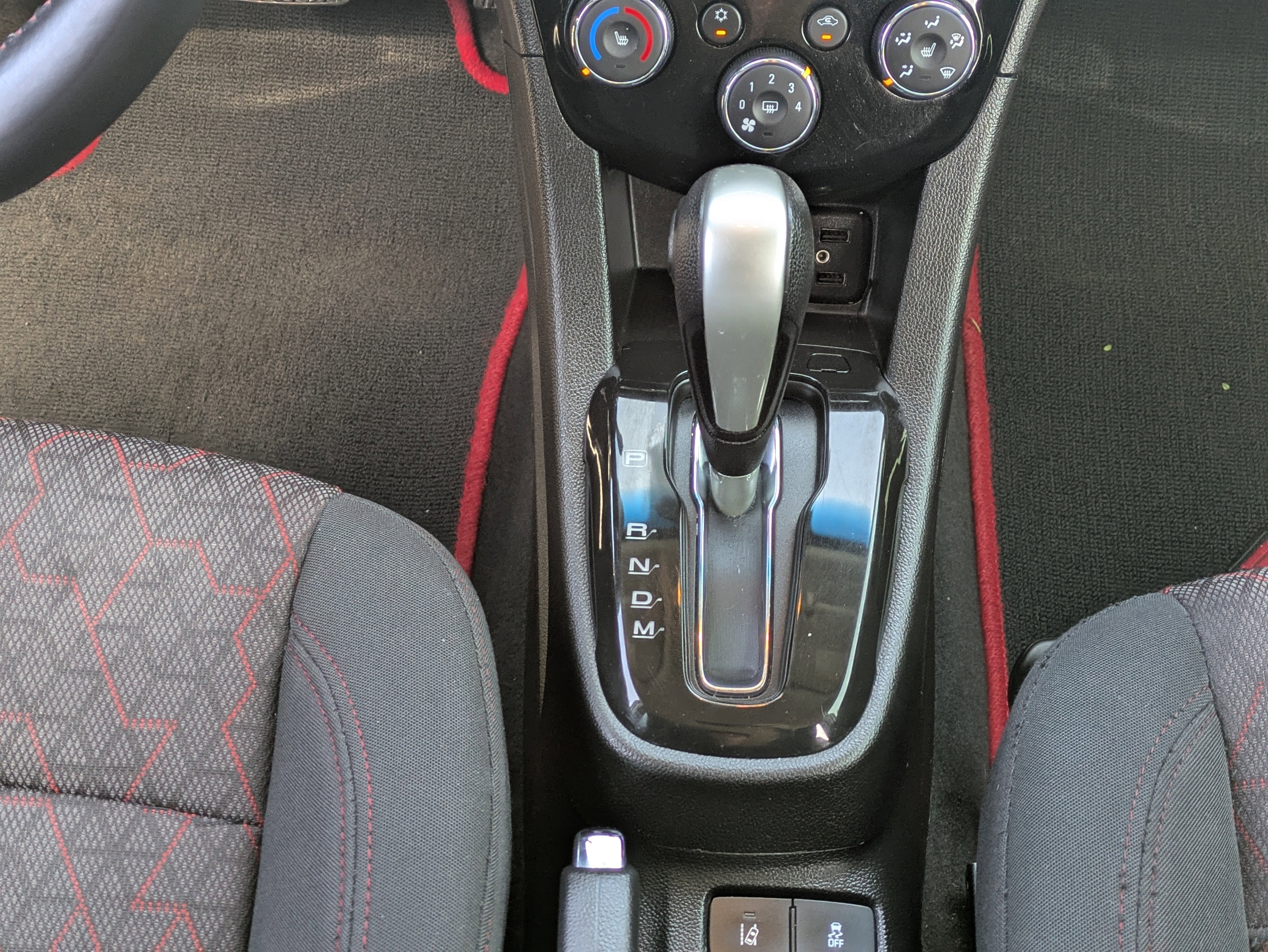 Used 2019 Chevrolet Sonic LT w/ Convenience Package FWD image 20