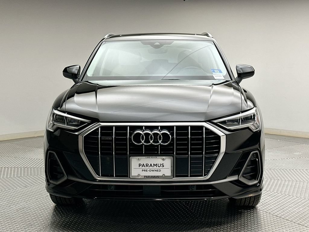 Used 2021 Audi Q3 2.0T Premium Plus w/ Premium Plus Package AWD/4WD image 16