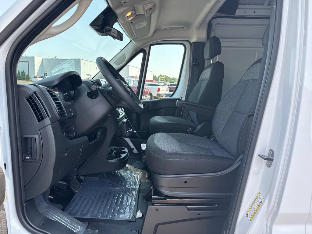 New 2026 RAM ProMaster 2500 w/ Convenience Group FWD image 4