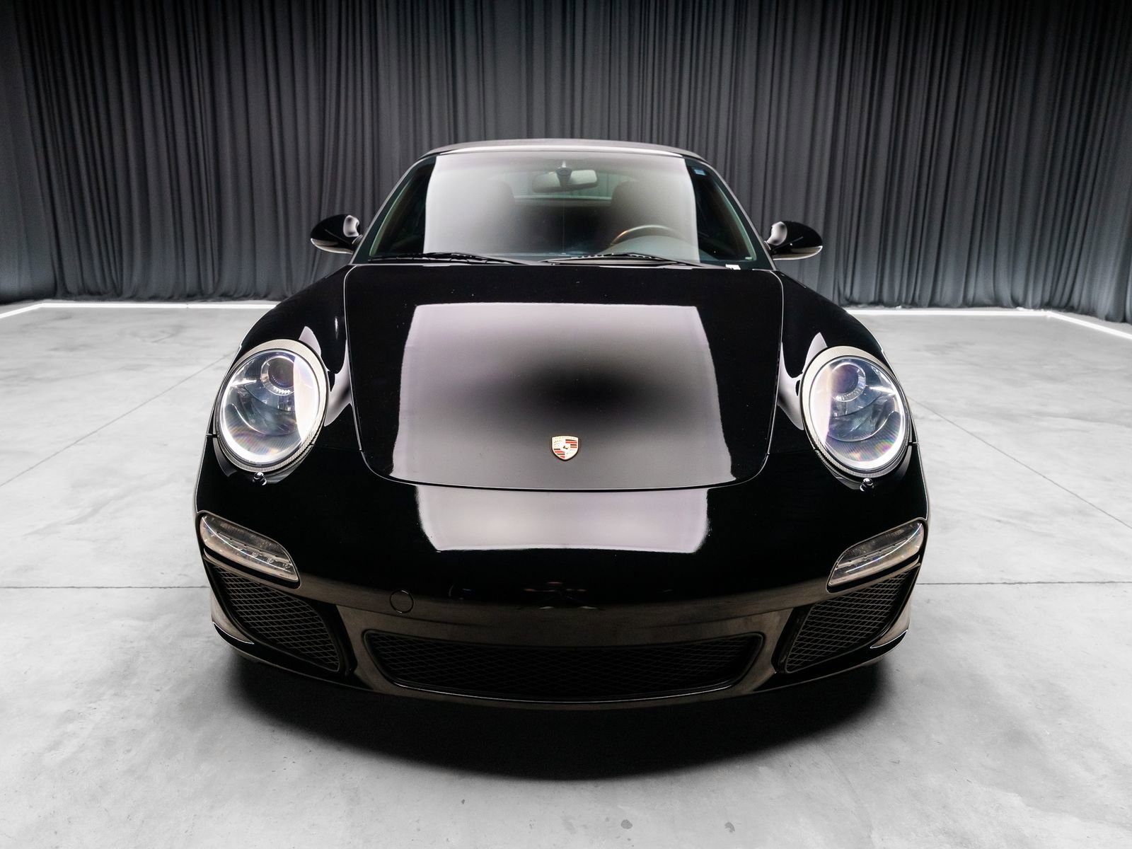 Used 2009 Porsche 911 Cabriolet image 10
