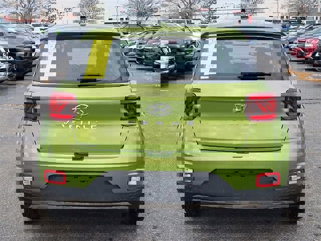 Used 2021 Hyundai Venue SE image 5