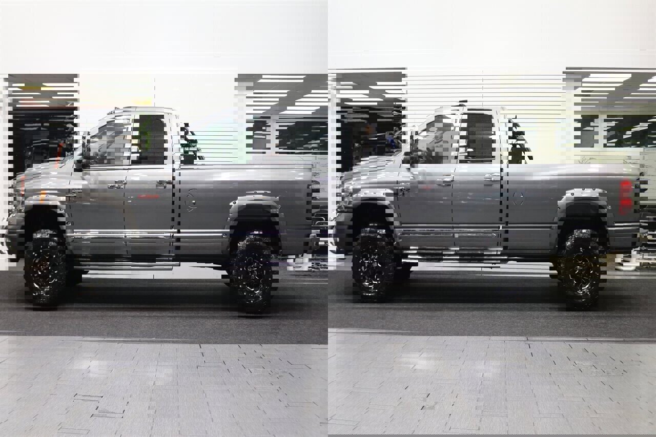 Used 2007 Dodge Ram 3500 Truck Laramie image 4