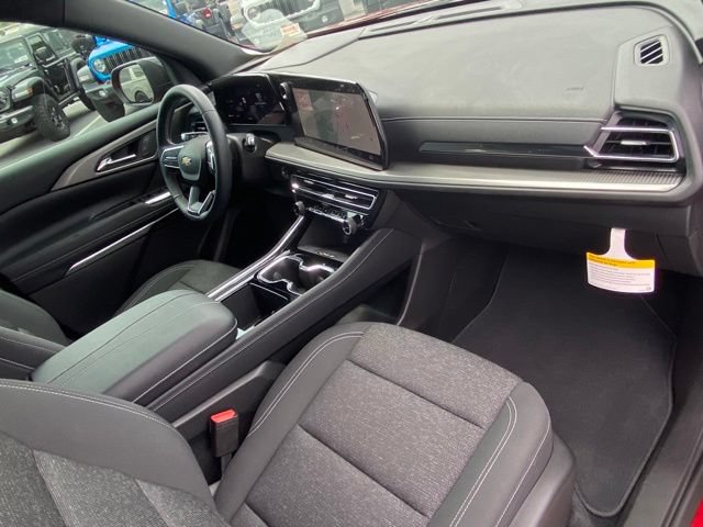 Used 2026 Chevrolet Traverse LT w/ Driver Confidence Package AWD/4WD image 22