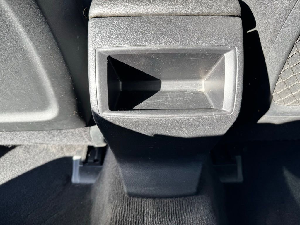 Used 2010 Subaru Legacy 2.5GT w/ Appearance Package 1F image 7