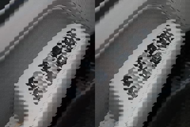 Used 2017 Hyundai Elantra ECO image 9