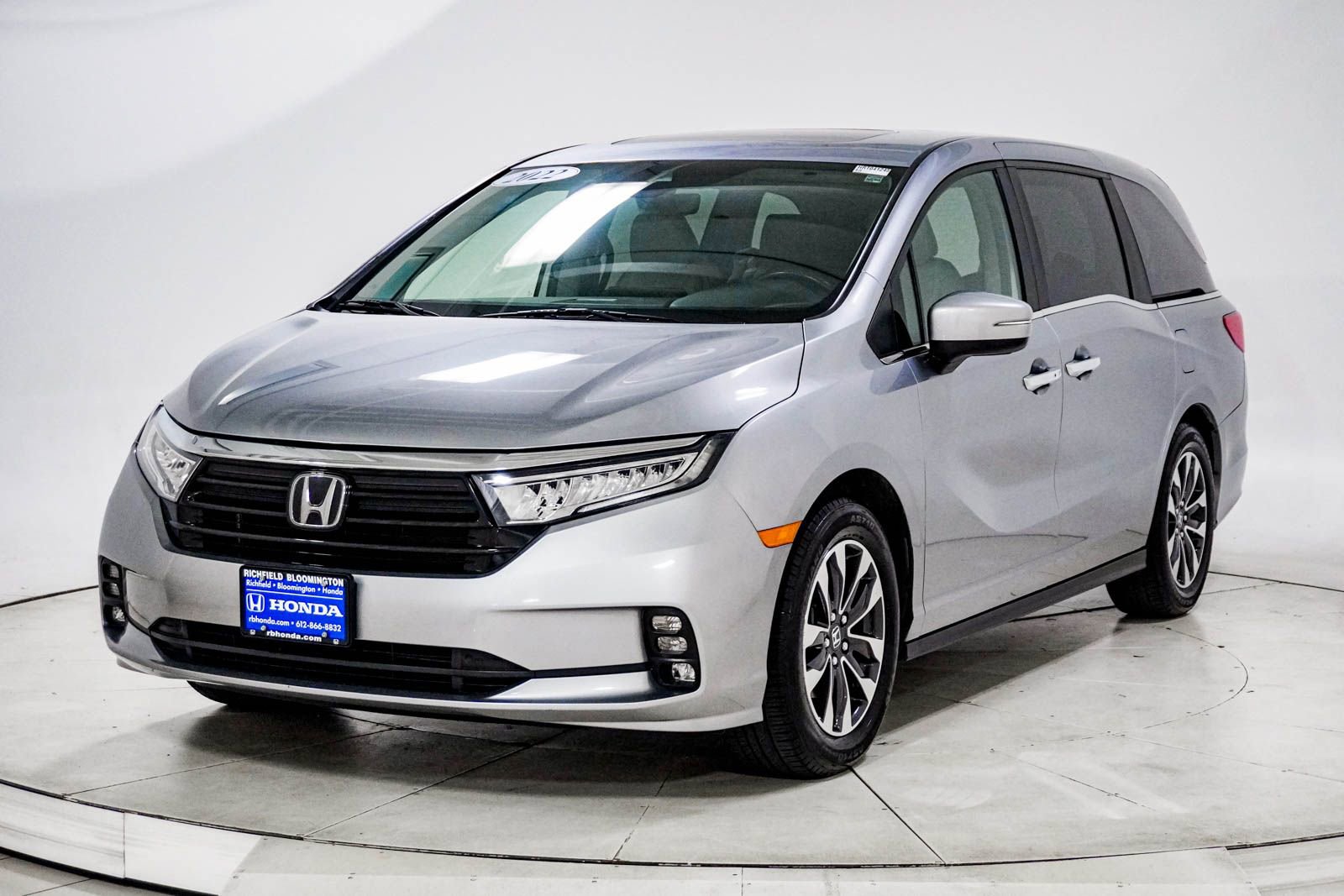Used 2022 Honda Odyssey EX-L image 3