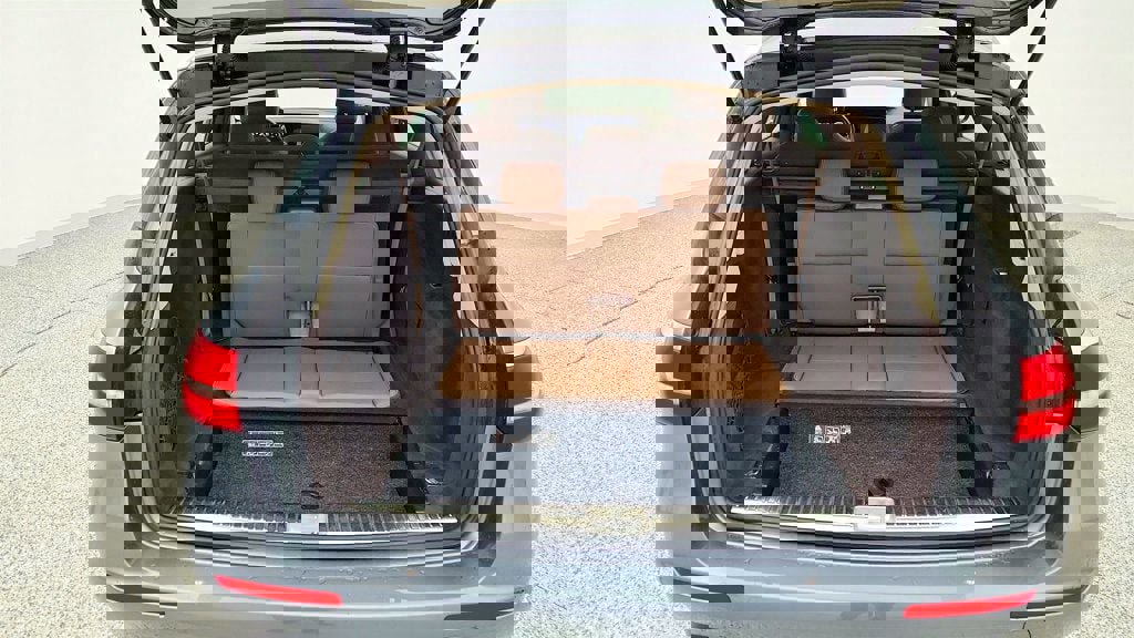 Used 2020 Mercedes-Benz E 450 4MATIC Wagon image 24