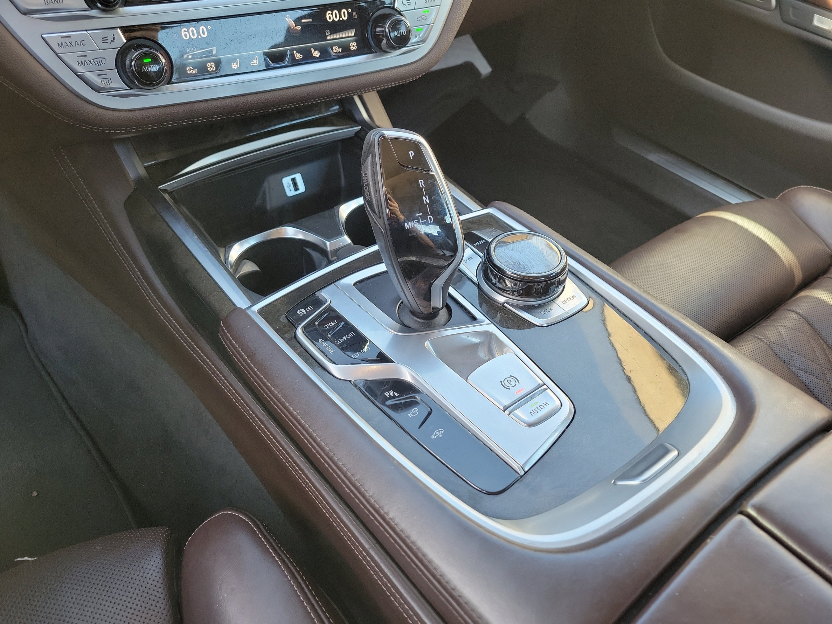 Used 2016 BMW 740i RWD image 21