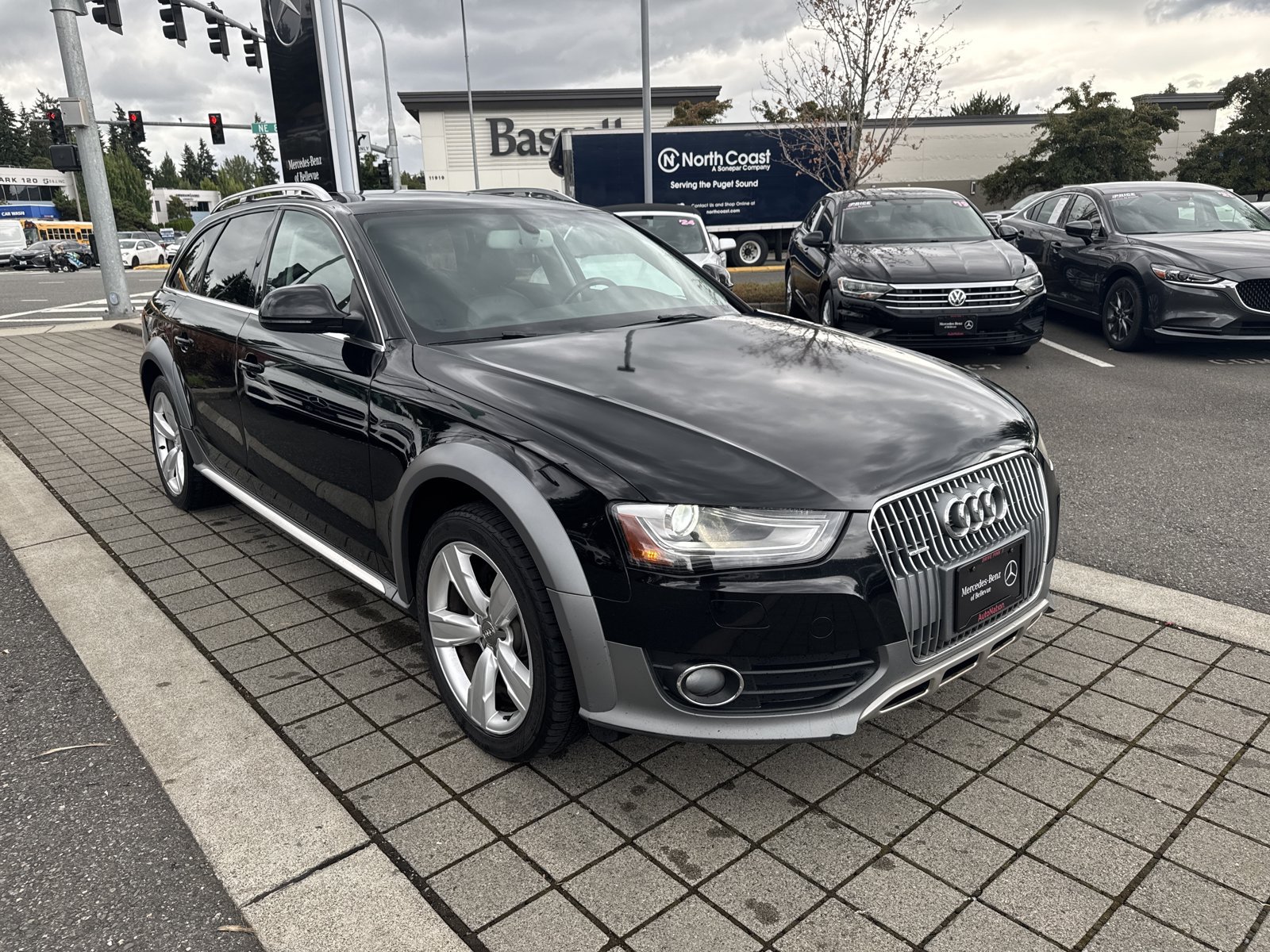 Used 2015 Audi A4 Premium Plus w/ Technology Package AWD/4WD image 3