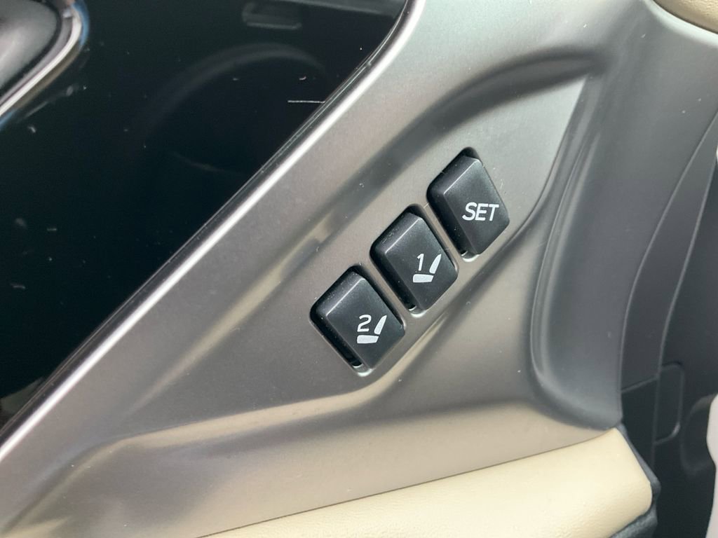 Used 2020 Subaru Legacy Limited image 27