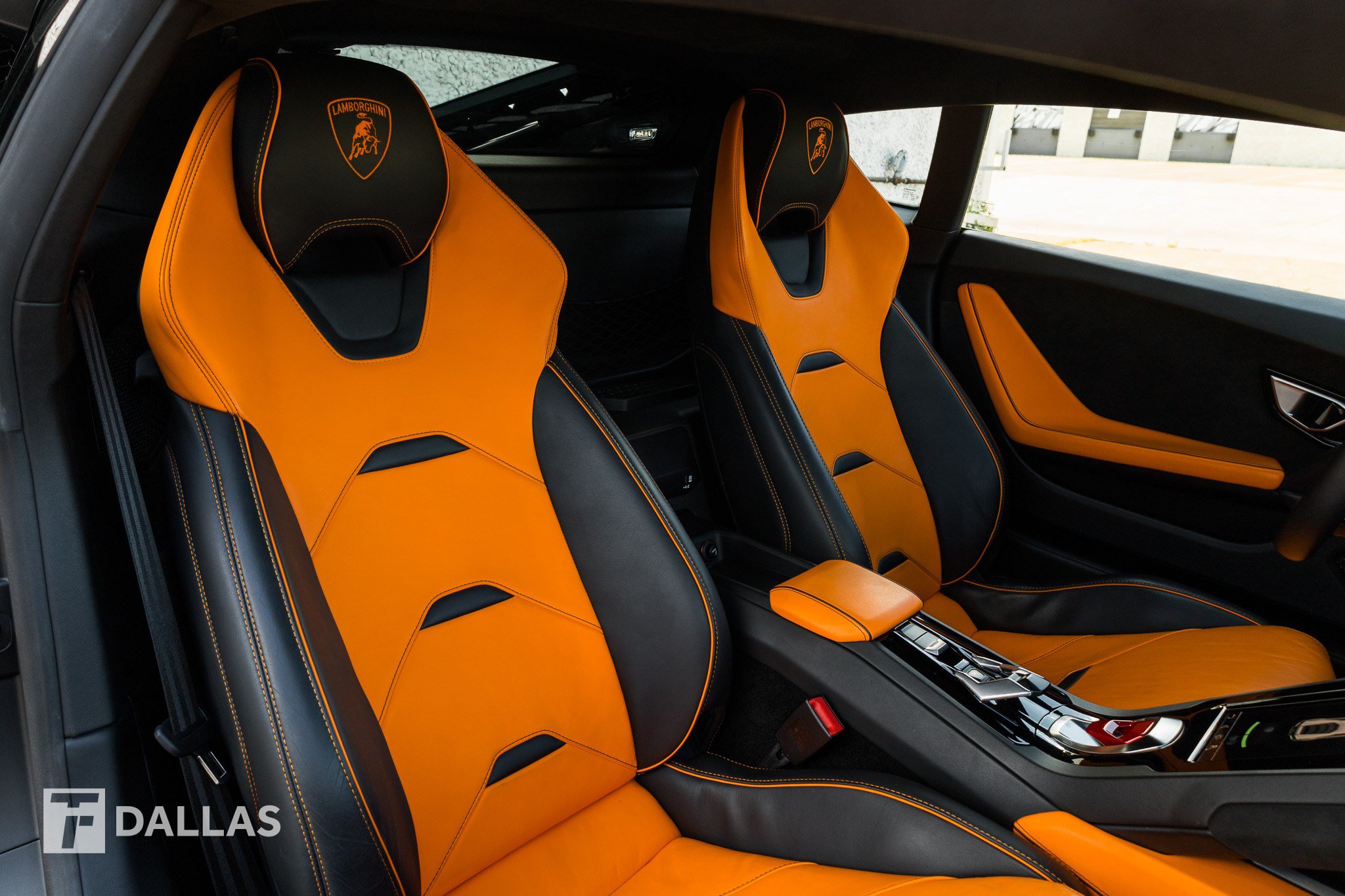 Used 2022 Lamborghini Huracan EVO RWD image 33