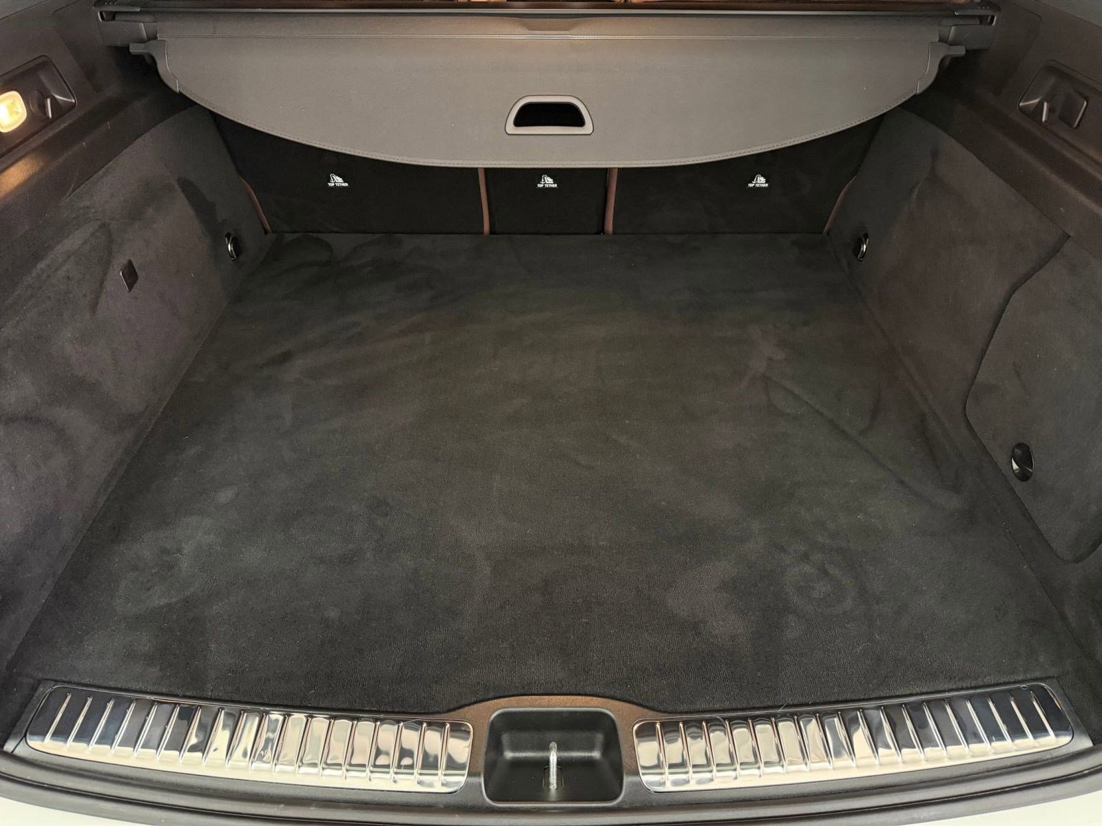 Used 2025 Mercedes-Benz GLE 450e 4MATIC w/ Winter Package image 31