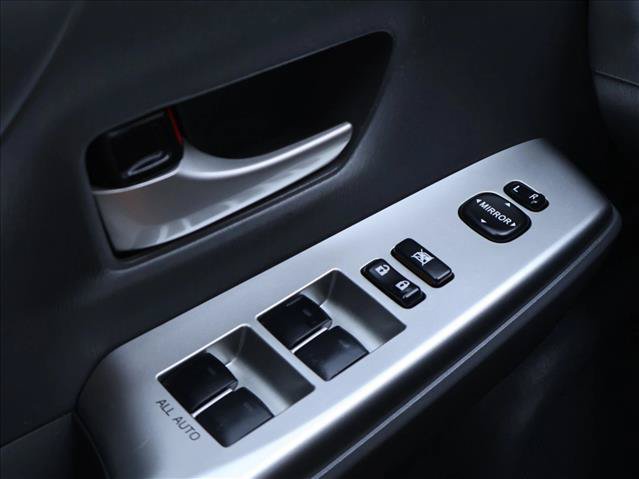 Used 2012 Toyota Prius V Five FWD image 11