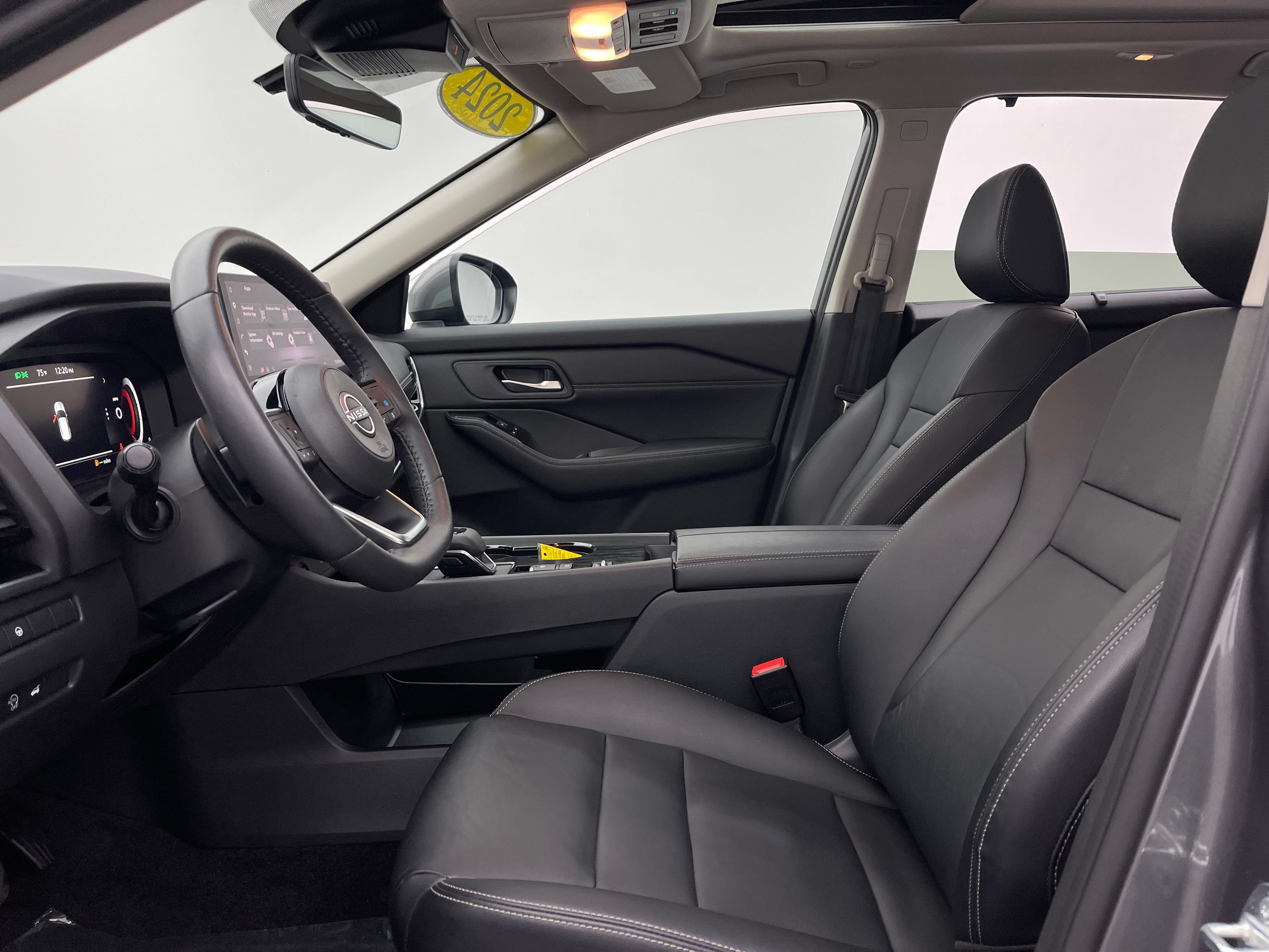 Used 2024 Nissan Rogue SL w/ SL Premium Package FWD image 17