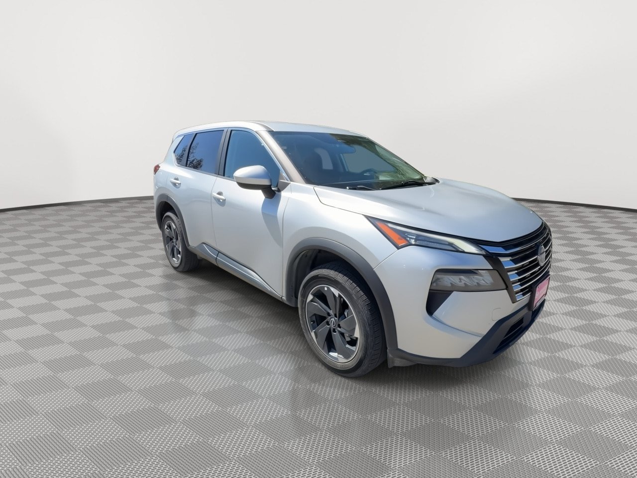 Used 2024 Nissan Rogue SV AWD/4WD image 2