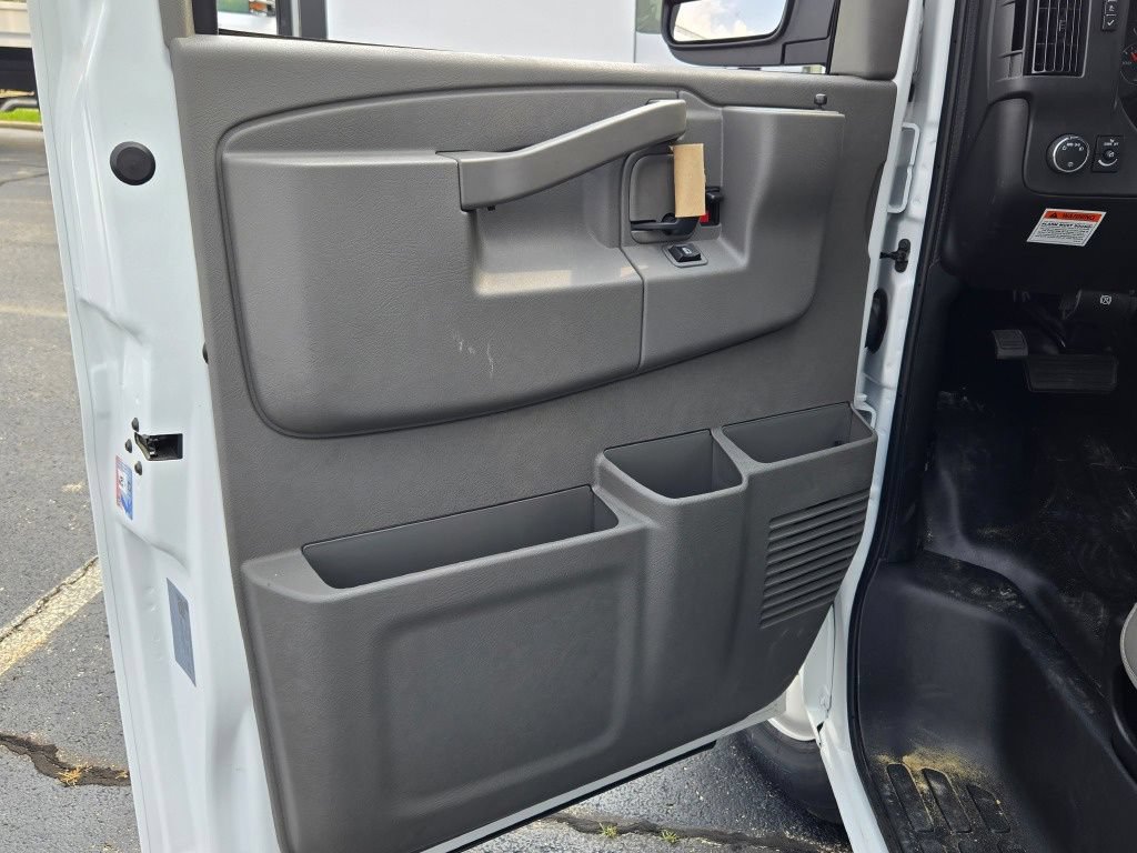 New 2025 Chevrolet Express 3500 w/ Power Convenience Package RWD image 16