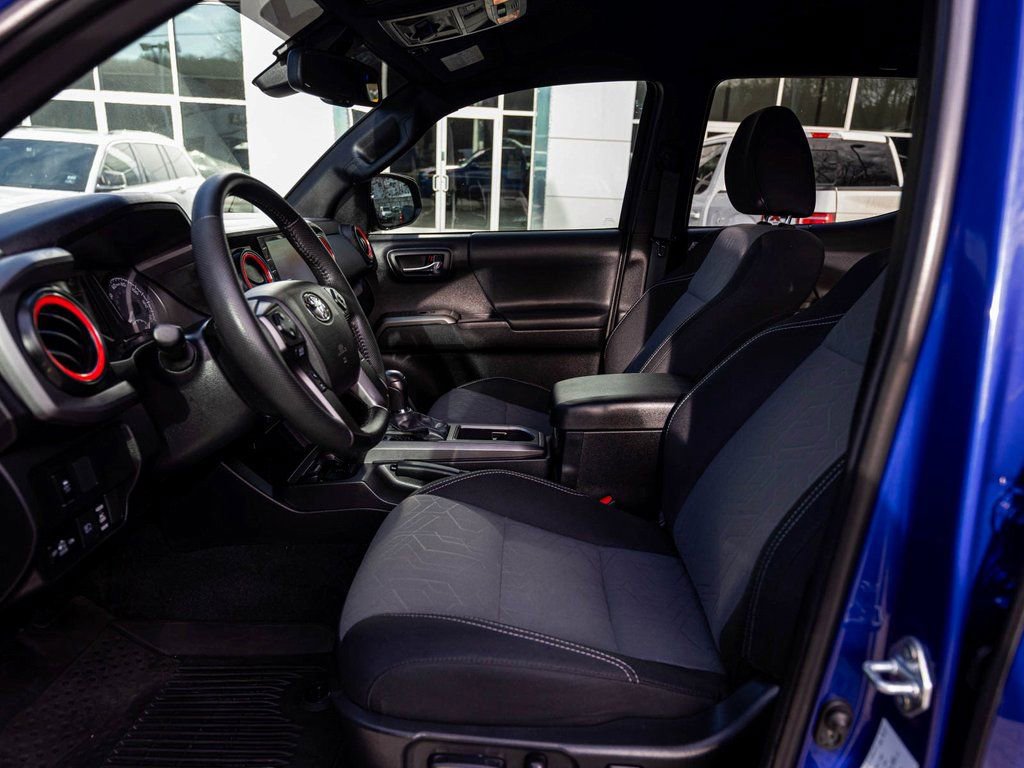 Used 2023 Toyota Tacoma TRD Off-Road w/ Technology Package image 26