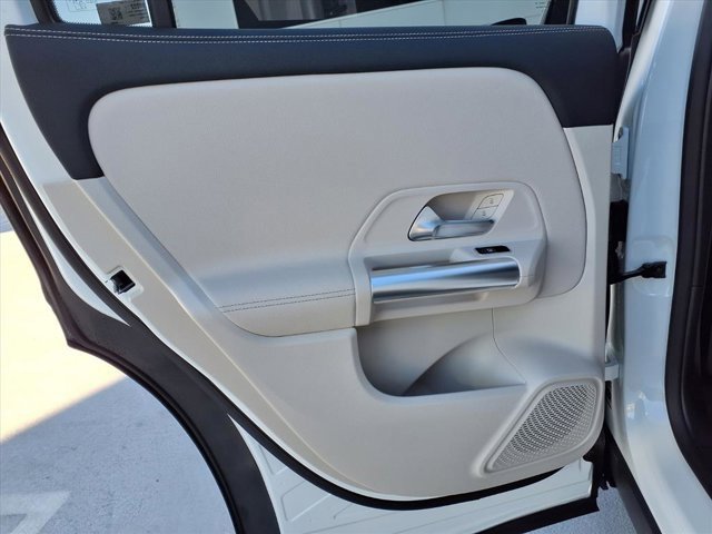 New 2026 Mercedes-Benz GLA 250 image 16