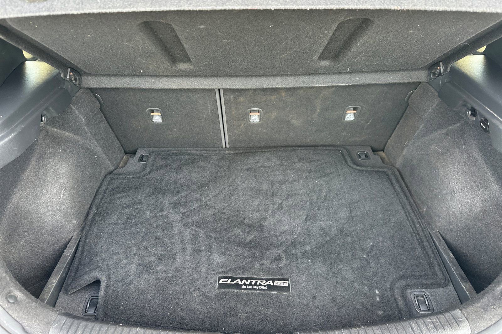 Used 2020 Hyundai Elantra GT FWD image 15