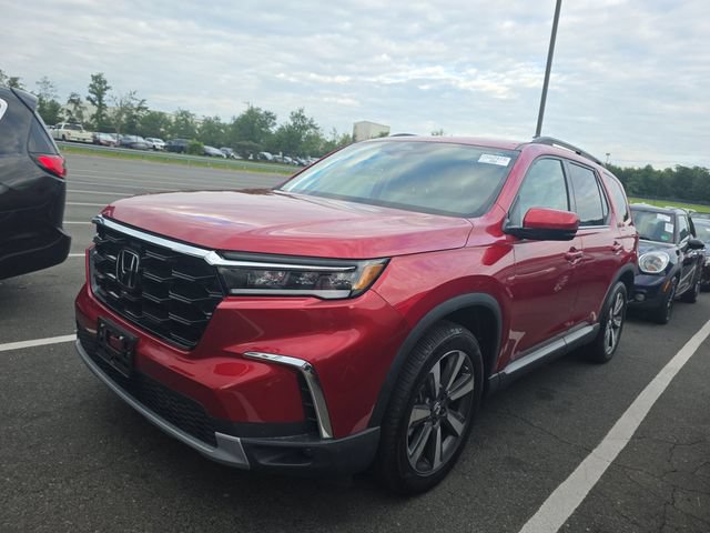 Used 2025 Honda Pilot Touring image 24