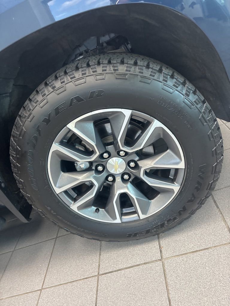 Used 2020 Chevrolet Silverado 1500 LT w/ Texas Edition image 9