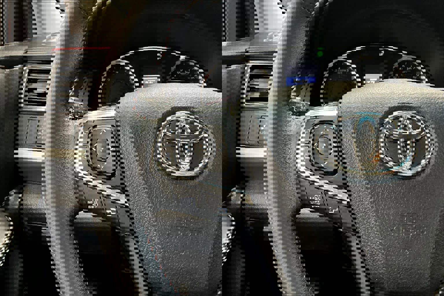 Used 2017 Toyota Camry SE w/ Protection Package (Q2) image 23