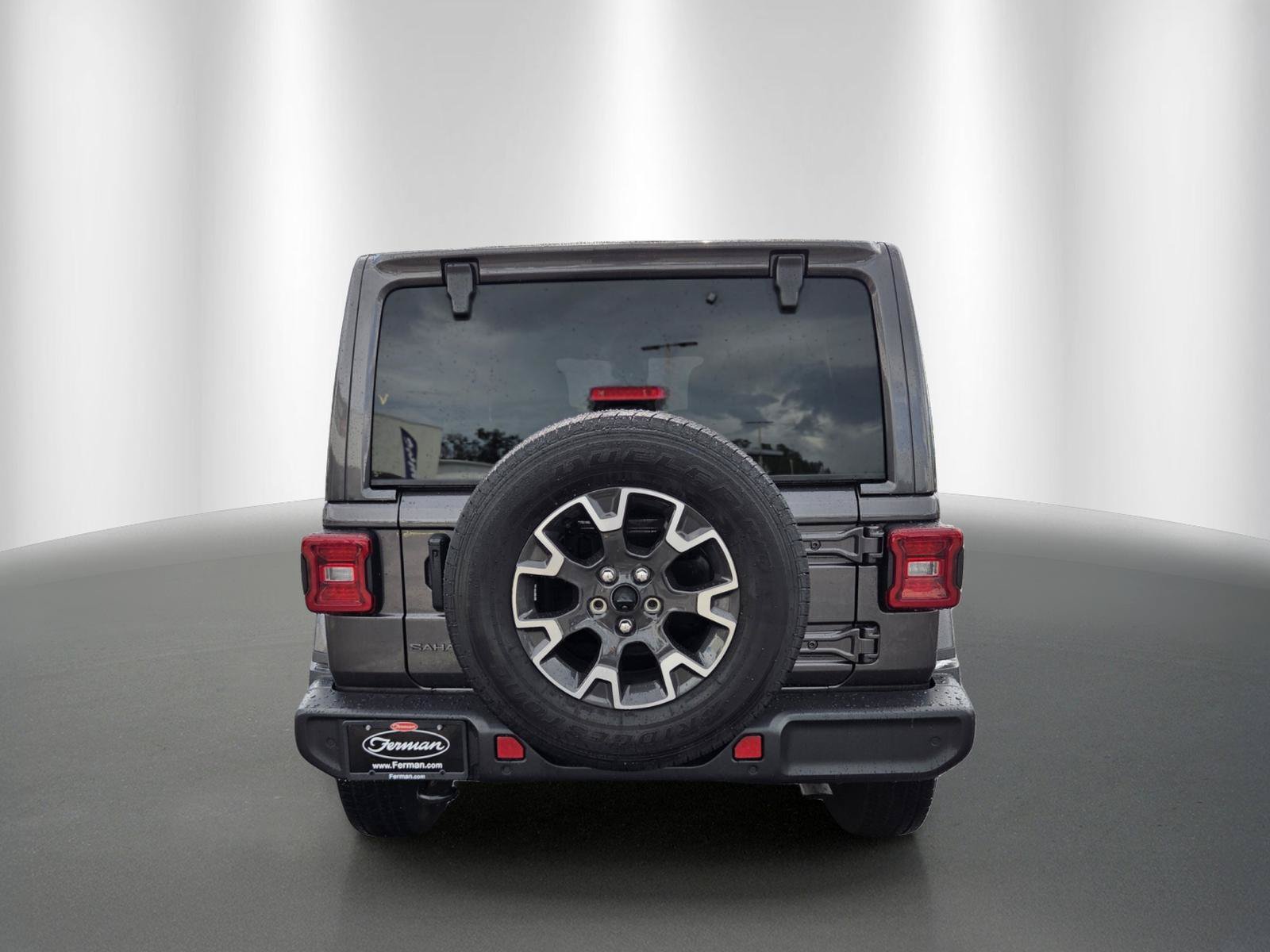 Used 2025 Jeep Wrangler Unlimited Sahara w/ Safety Group AWD/4WD image 6