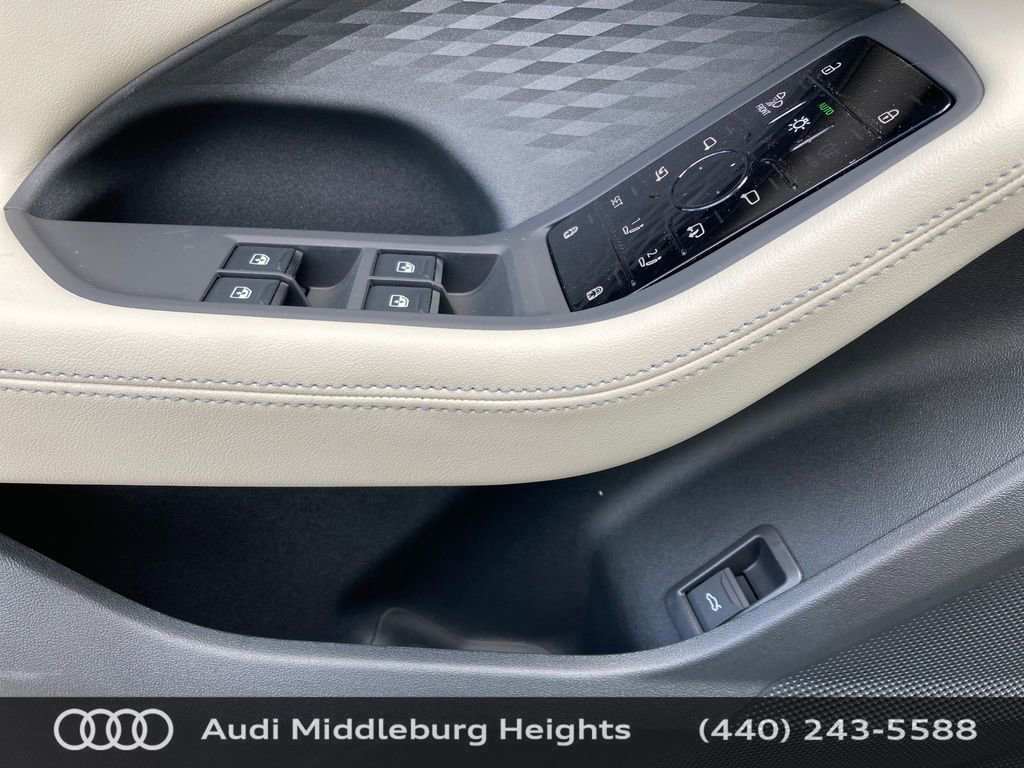 Used 2025 Audi A5 2.0T Prestige w/ 19" Wheel Package image 14