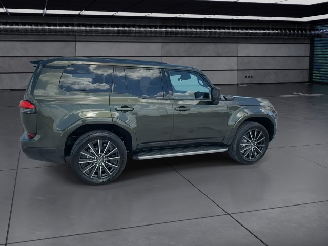 Certified 2025 Lexus GX 550 w/ Cold Area Package AWD/4WD image 9