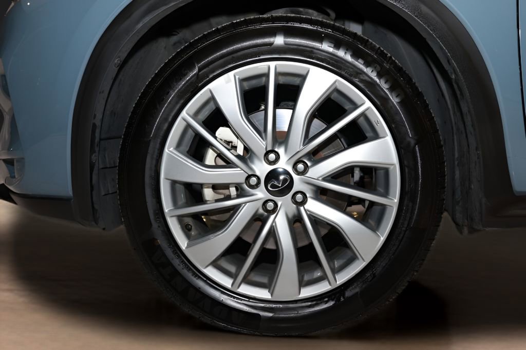 Used 2024 INFINITI QX50 Luxe image 32