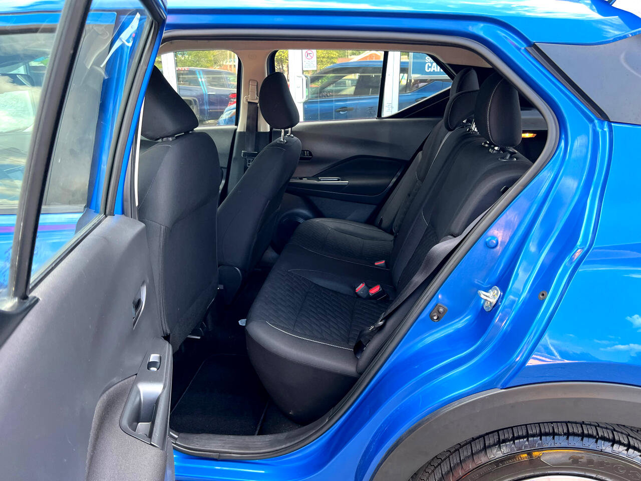 Used 2021 Nissan Kicks S image 14