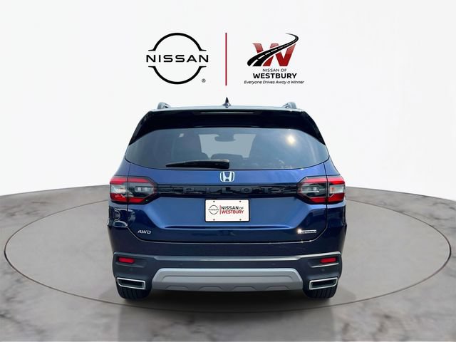 Used 2023 Honda Pilot Touring image 7