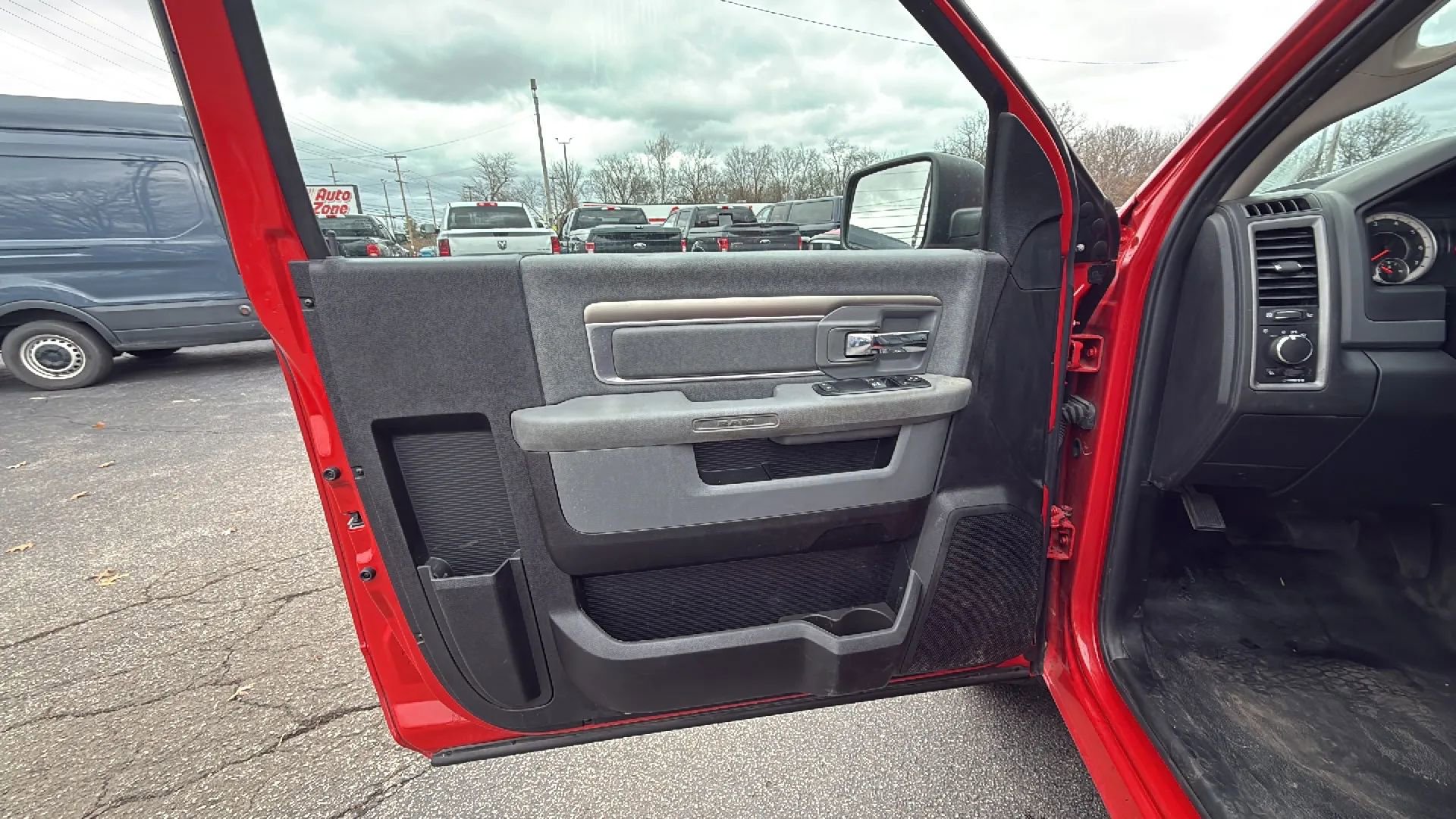 Used 2017 RAM 1500 Tradesman w/ Power & Remote Entry Group image 9