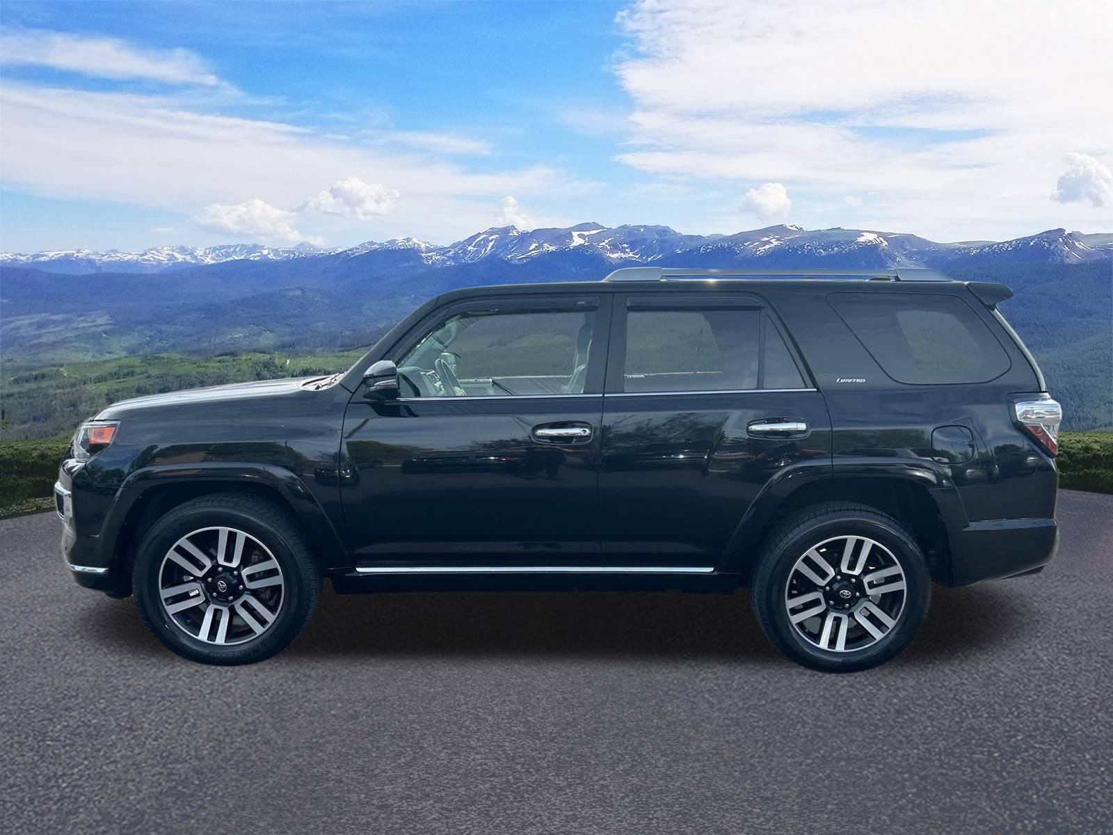 Used 2017 Toyota 4Runner Limited AWD/4WD image 2