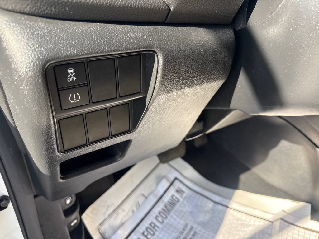 Used 2017 Honda CR-V LX image 25