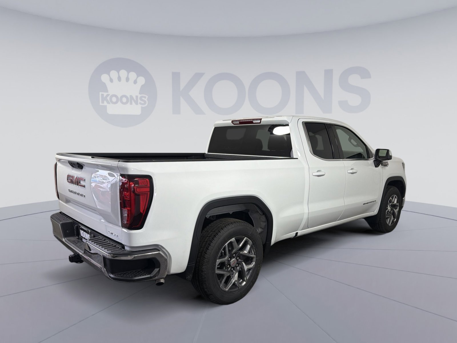 New 2026 GMC Sierra 1500 SLE image 7