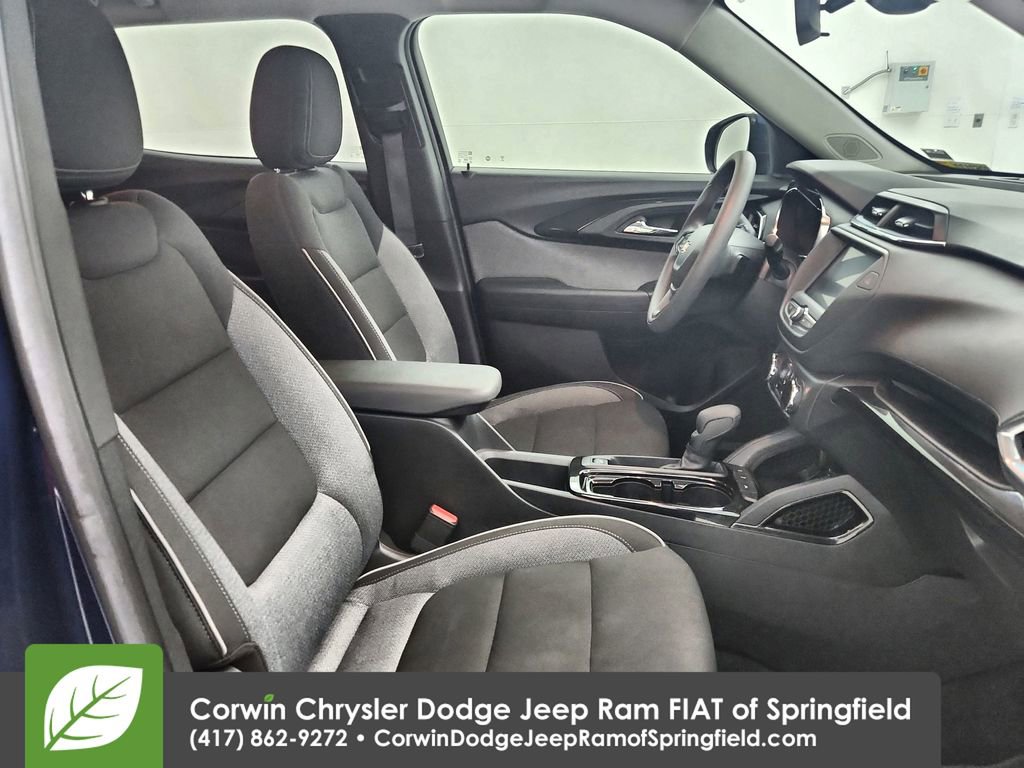 Used 2023 Chevrolet TrailBlazer LT image 30