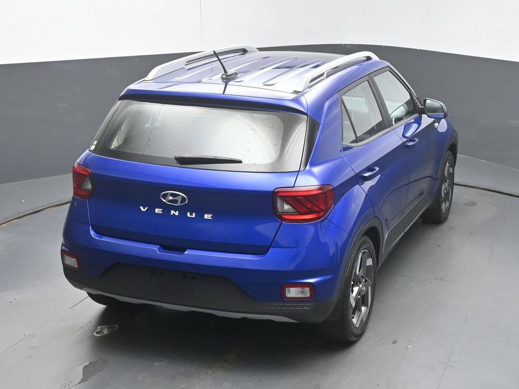 Used 2023 Hyundai Venue SEL FWD image 45