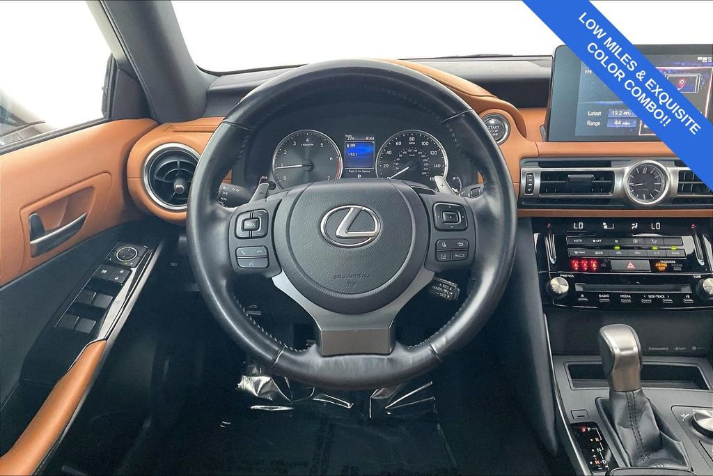 Used 2022 Lexus IS 300 image 7