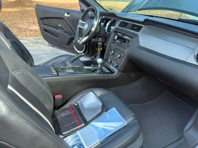Used 2010 Ford Mustang GT image 6
