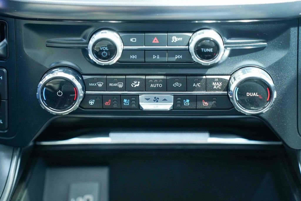 Used 2026 Ford F150 Lariat AWD/4WD image 36