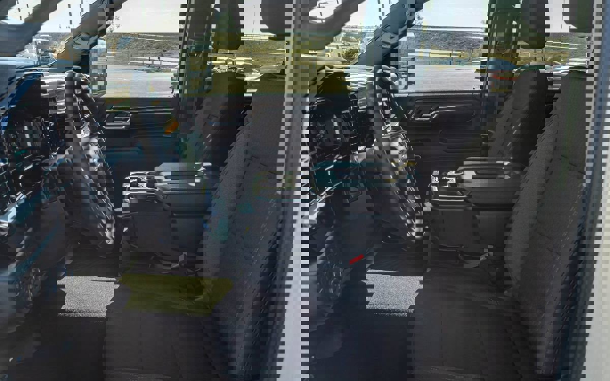 Used 2026 Chevrolet Silverado 2500 LT image 9