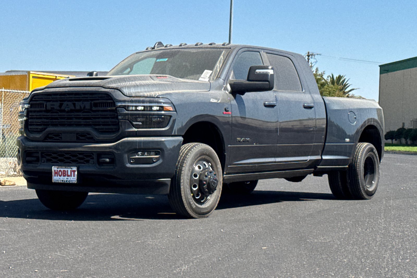 New 2027 RAM 3500 Laramie AWD/4WD image 7
