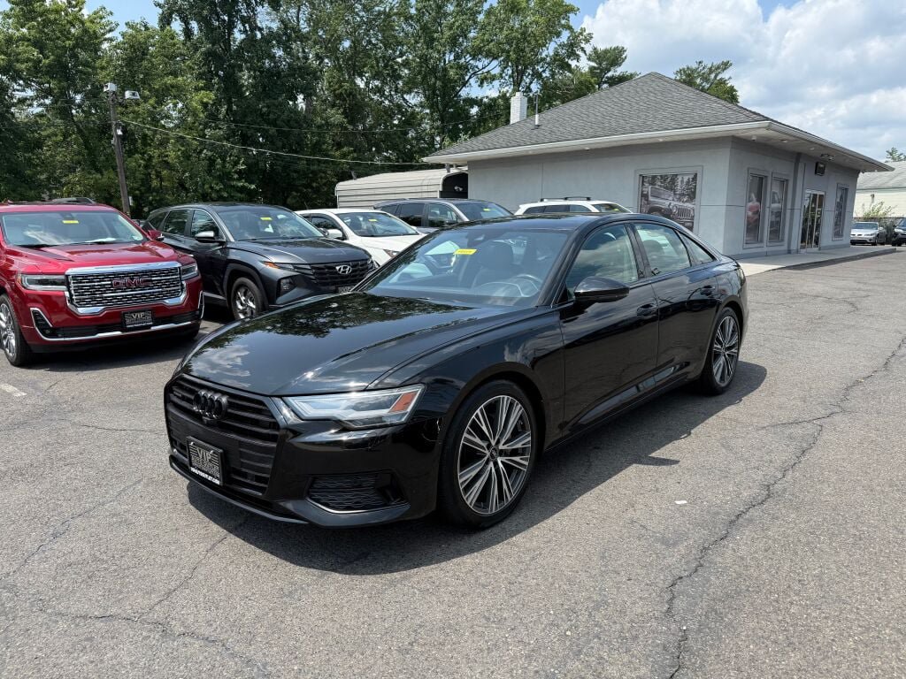 Used 2022 Audi A6 2.0T Premium w/ Black Optic Sport Package AWD/4WD image 3