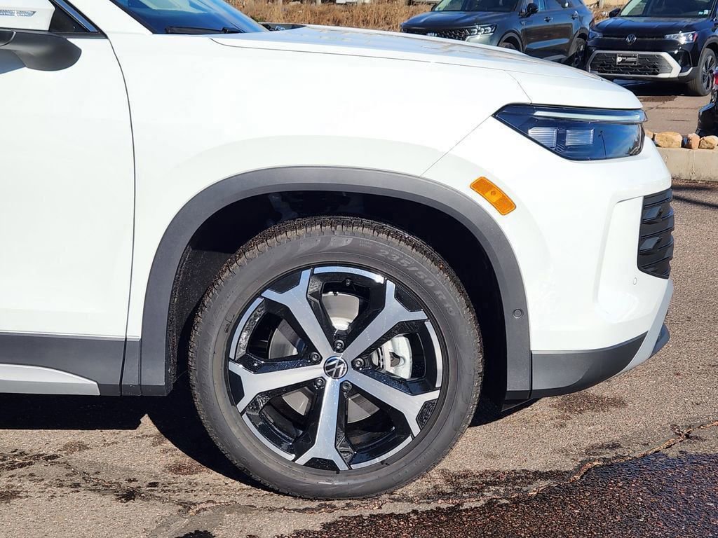 New 2026 Volkswagen Tiguan SE image 29
