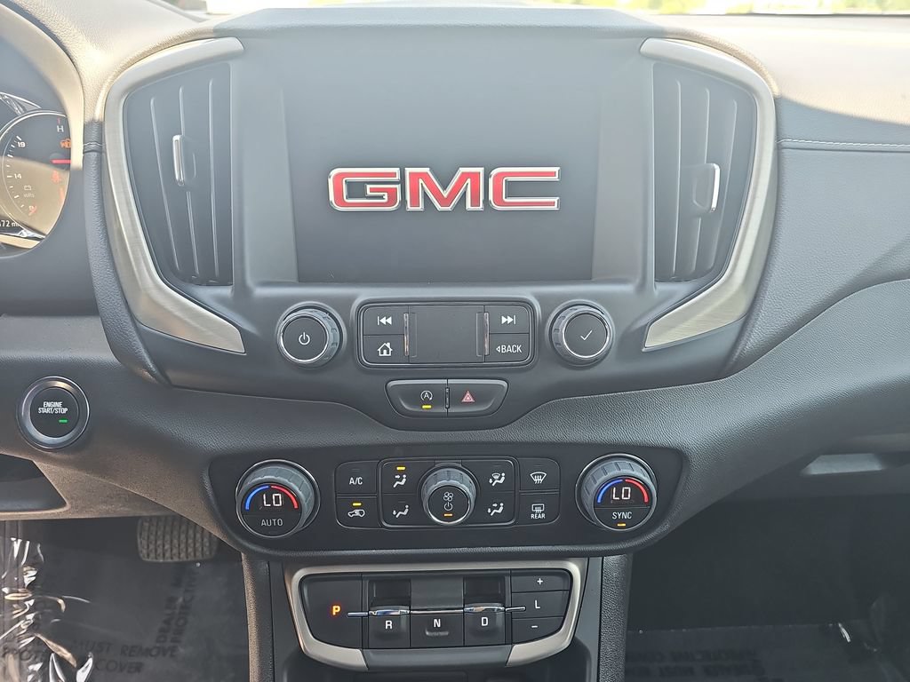 Certified 2024 GMC Terrain Denali w/ Black Diamond Edition AWD/4WD image 25