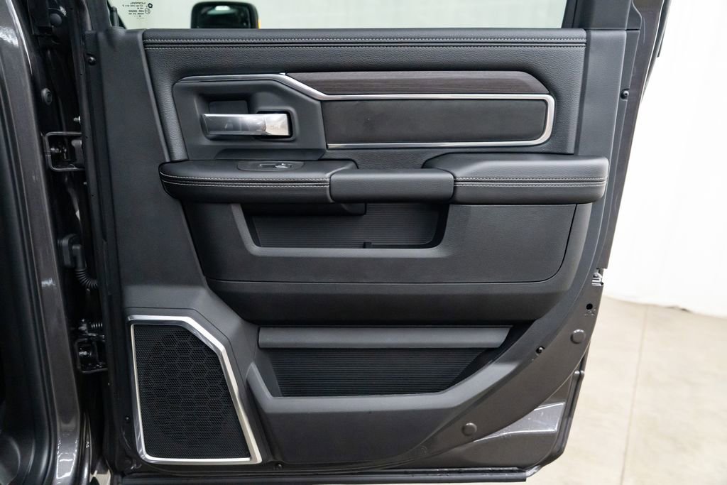 New 2026 RAM 2500 Laramie w/ Night Edition image 31