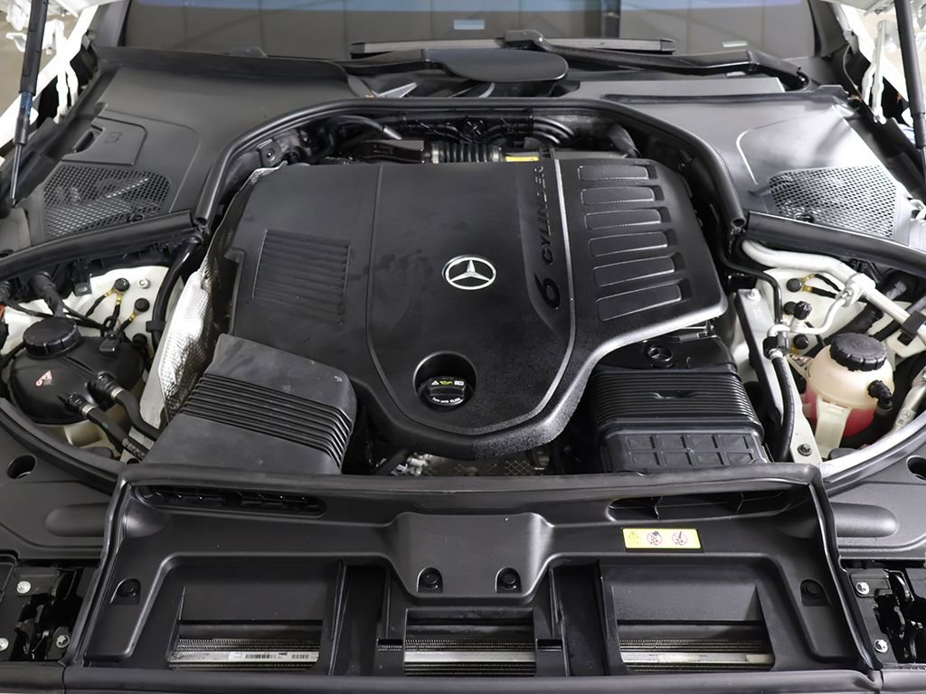 Used 2022 Mercedes-Benz S 500 4MATIC w/ AMG Line Package image 23