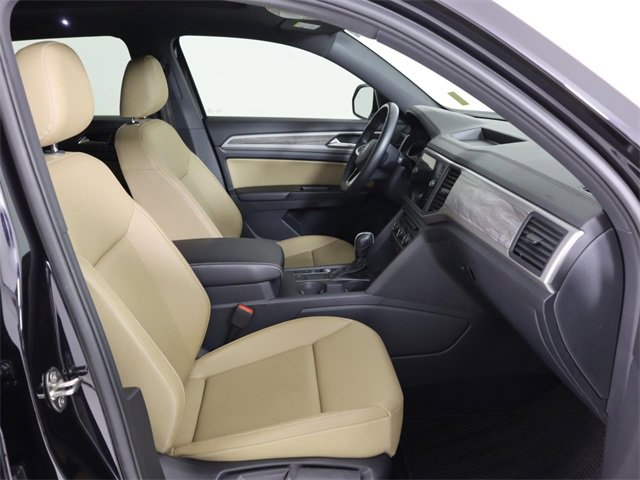 Used 2020 Volkswagen Atlas Cross Sport SE image 13