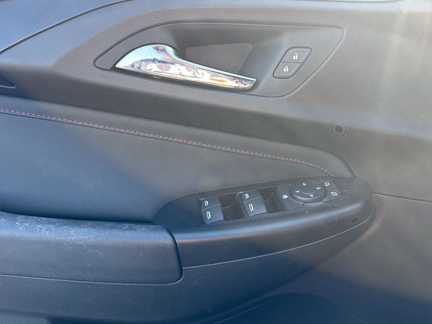 Used 2023 Chevrolet TrailBlazer RS w/ Convenience Package image 9